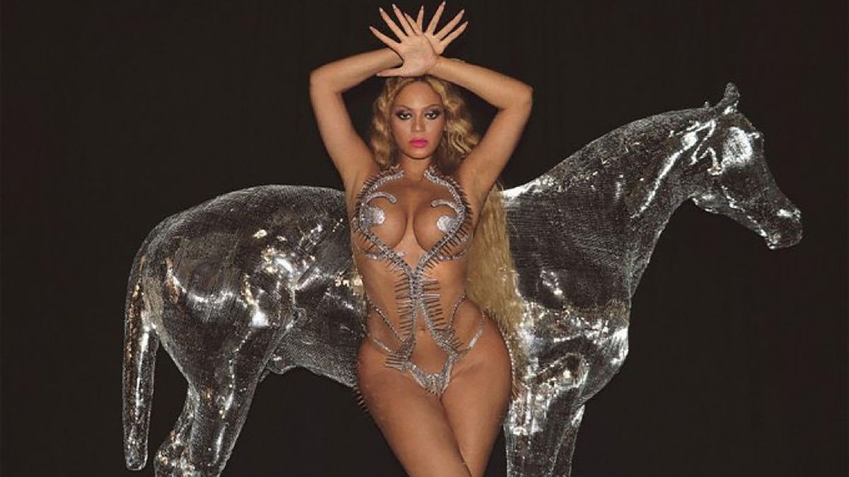 Beyoncé odhalila přebal nové desky. Je na něm nahá. To album se jmenuje zoufalost? Ptají se lidé